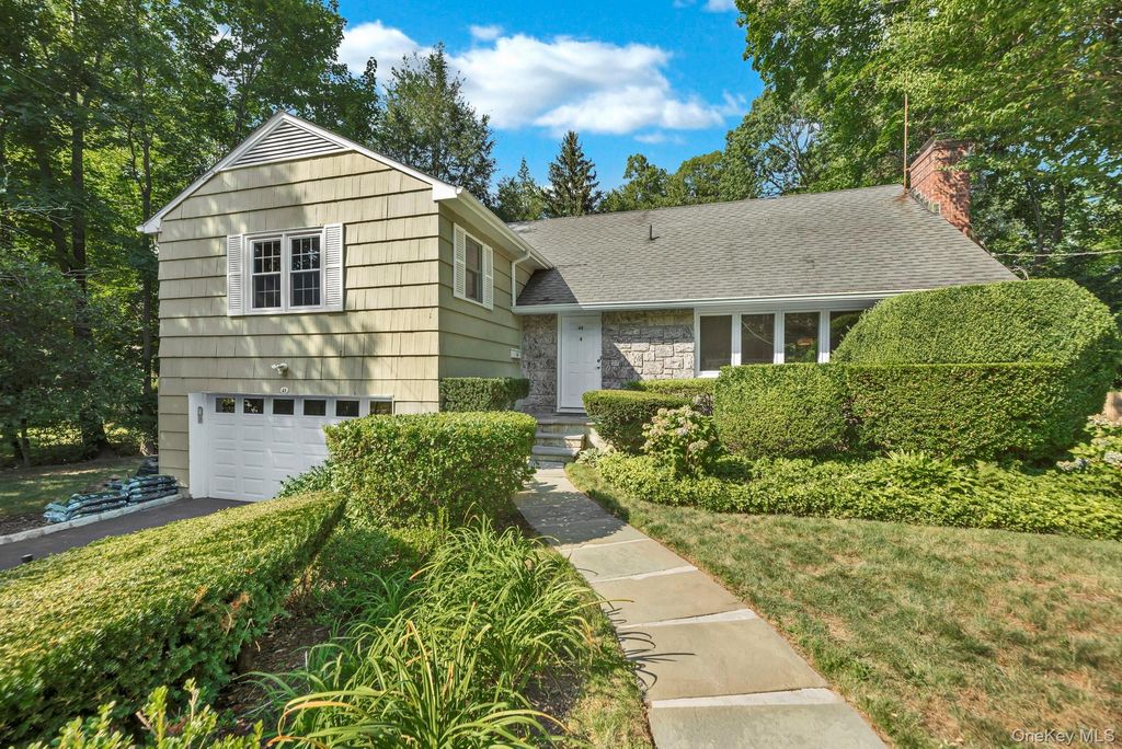 49 Henry Street, Scarsdale, NY 10583