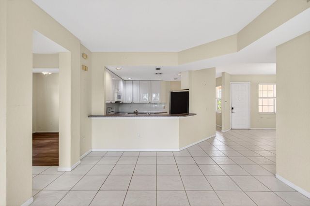12468 Crystal Pointe Drive 102, Boynton Beach, FL 33437