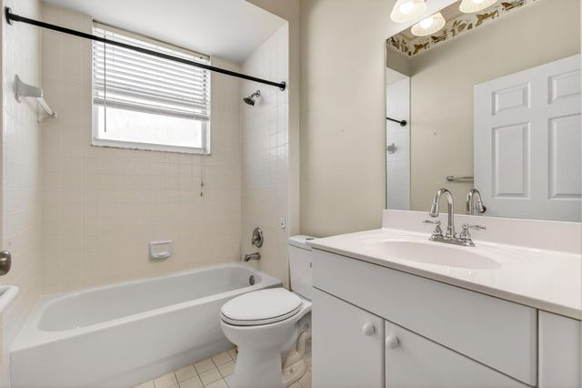 12468 Crystal Pointe Drive 102, Boynton Beach, FL 33437