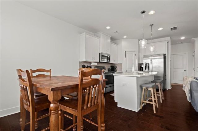 228 Auburn Valley Way, Auburn, GA 30011