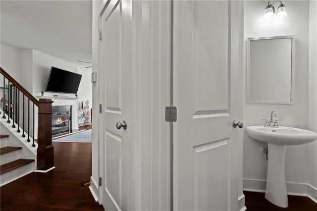 228 Auburn Valley Way, Auburn, GA 30011