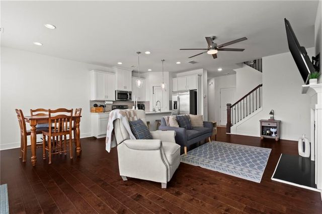 228 Auburn Valley Way, Auburn, GA 30011