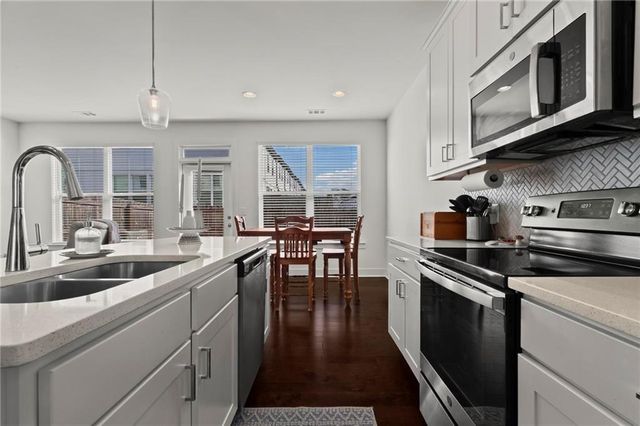 228 Auburn Valley Way, Auburn, GA 30011