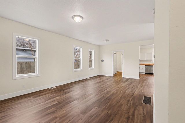 769 Catawba Avenue, Muskegon, MI 49442