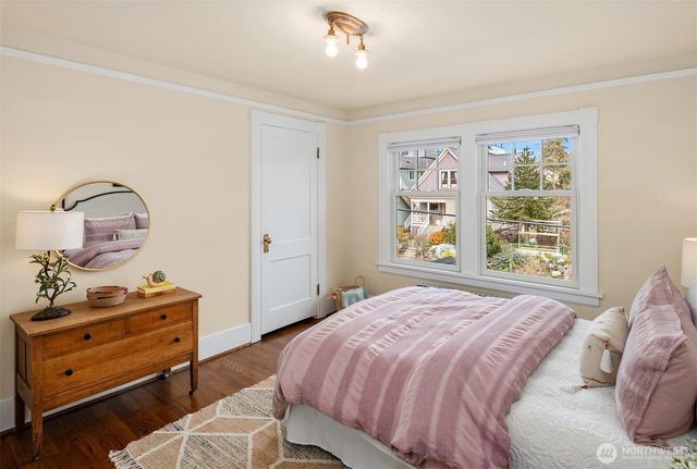 521 N 47th Street, Seattle, WA 98103