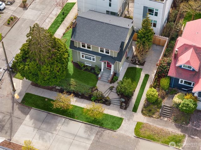 521 N 47th Street, Seattle, WA 98103