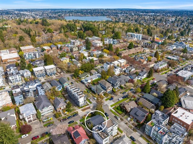 521 N 47th Street, Seattle, WA 98103