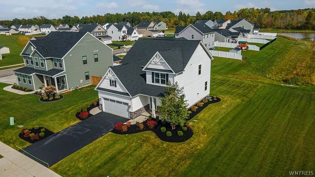 221 Stonebridge Road, Grand Island, NY 14072