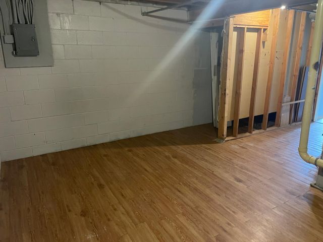 2363 Dorland Lane E, Maplewood, MN 55119