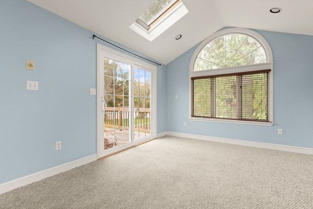 7 Heath Rd, Easton, MA 02375