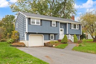 7 Heath Rd, Easton, MA 02375