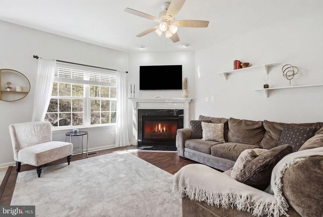 159 PENNS MANOR DR, Kennett Square, PA 19348