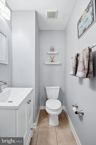 159 PENNS MANOR DR, Kennett Square, PA 19348