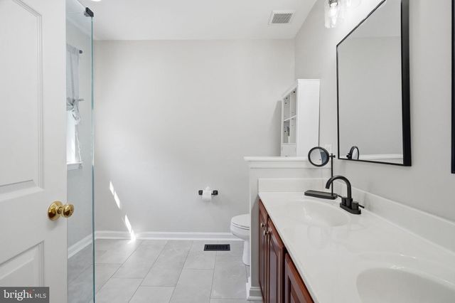 159 PENNS MANOR DR, Kennett Square, PA 19348