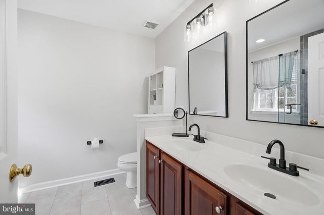 159 PENNS MANOR DR, Kennett Square, PA 19348