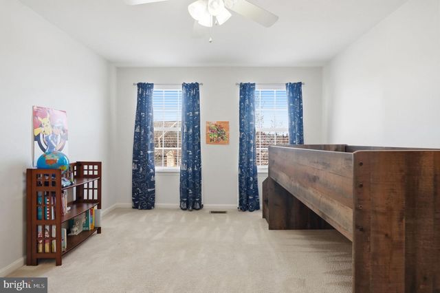 159 PENNS MANOR DR, Kennett Square, PA 19348