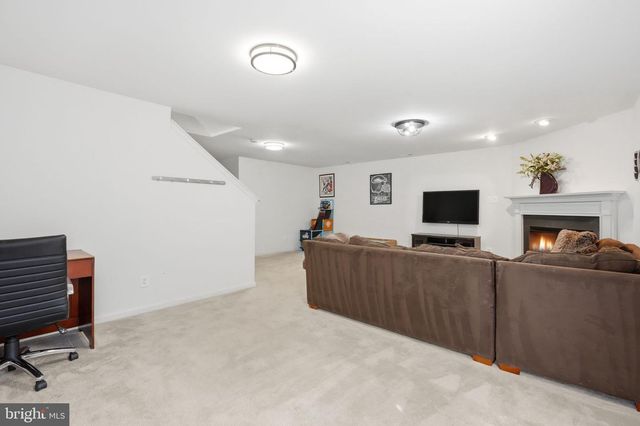 159 PENNS MANOR DR, Kennett Square, PA 19348