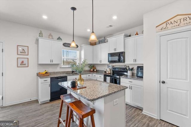 642 Summerfield Lane, Cartersville, GA 30120