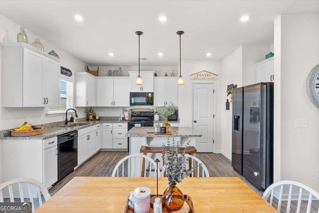 642 Summerfield Lane, Cartersville, GA 30120