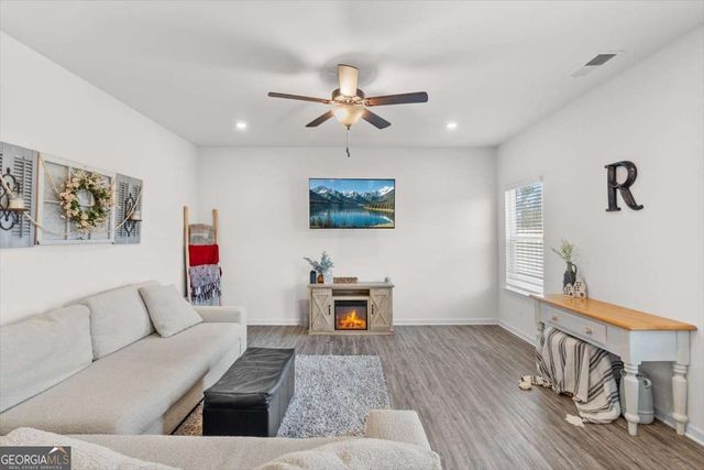 642 Summerfield Lane, Cartersville, GA 30120