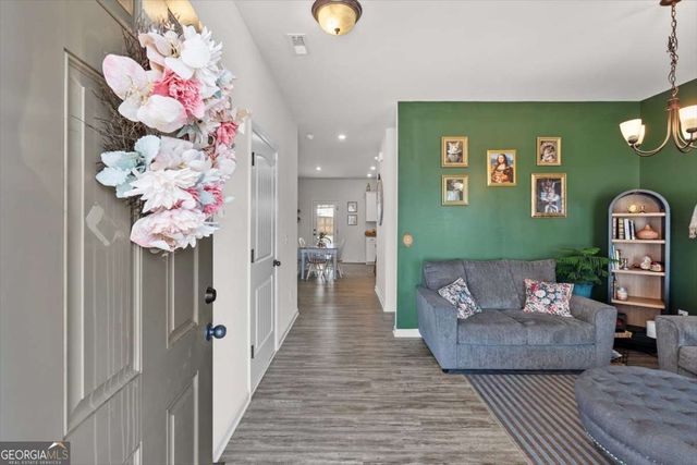 642 Summerfield Lane, Cartersville, GA 30120