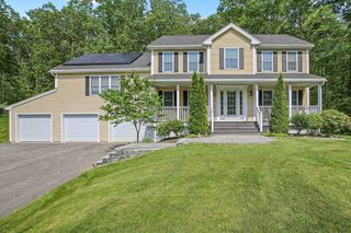 6 Blackwell Dr, Charlton, MA 01507