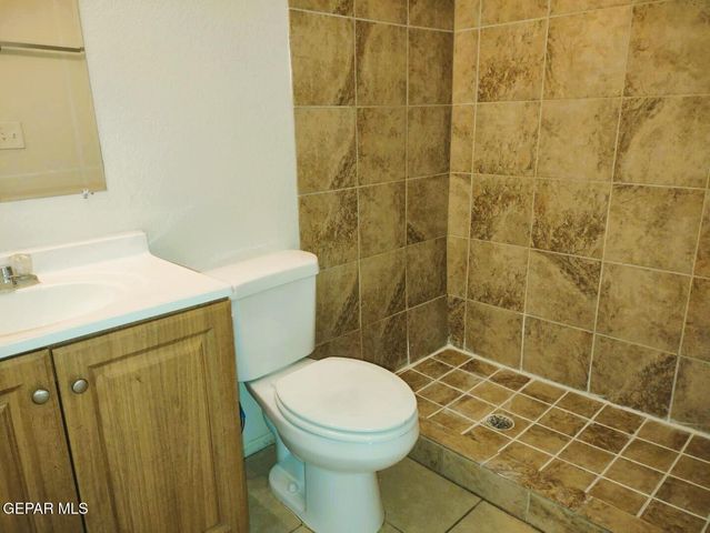 9488 Landry McKee Lane A, El Paso, TX 79907