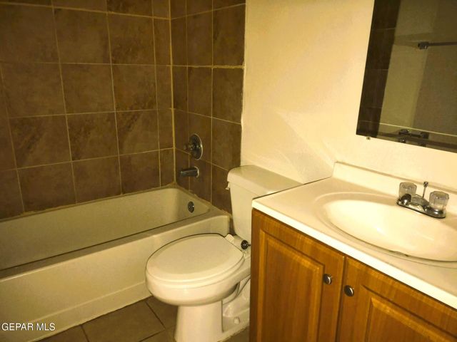 9488 Landry McKee Lane A, El Paso, TX 79907