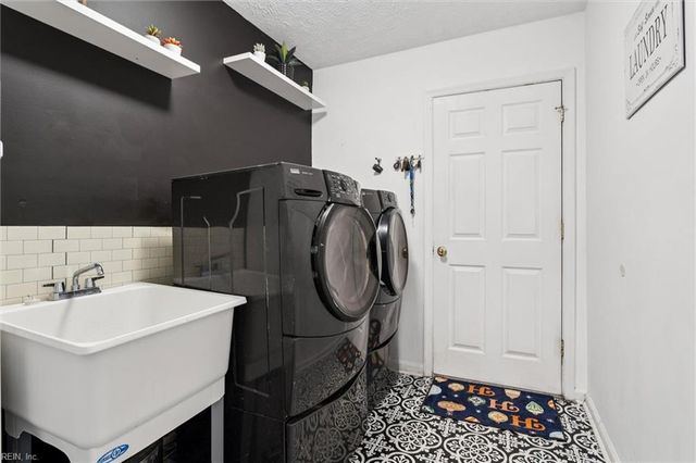 112 Shea LN, Williamsburg, VA 23185