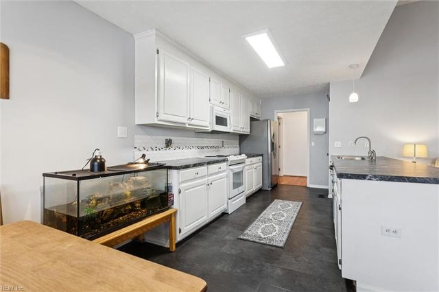 112 Shea LN, Williamsburg, VA 23185