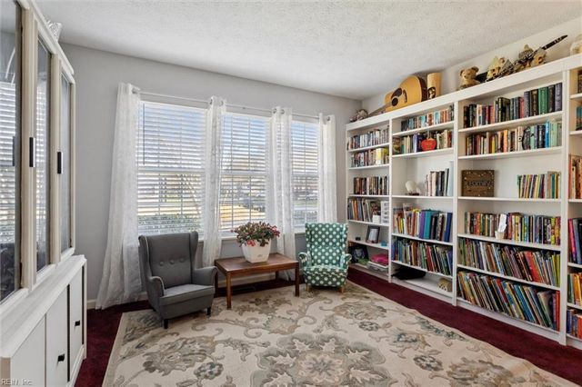 112 Shea LN, Williamsburg, VA 23185