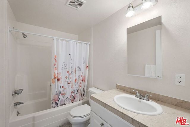 3245 Altura Avenue 8, Glendale, CA 91214