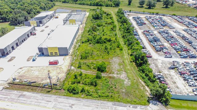 5226 N Main Street, Baytown, TX 77521