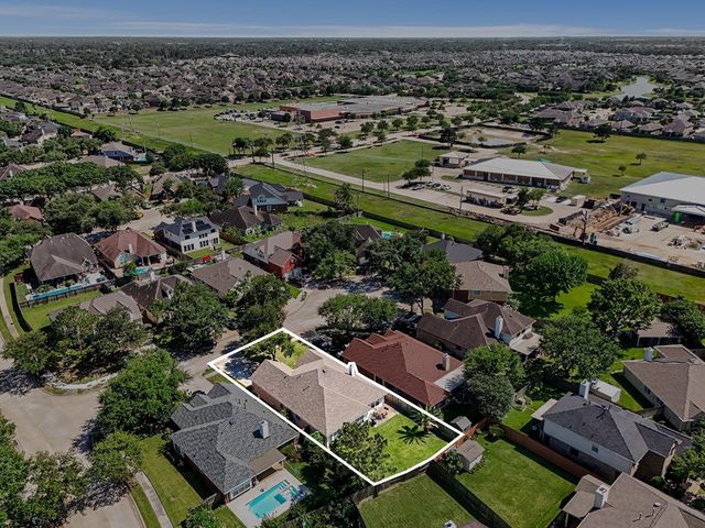 9219 Chia Valley Court, Houston, TX 77089