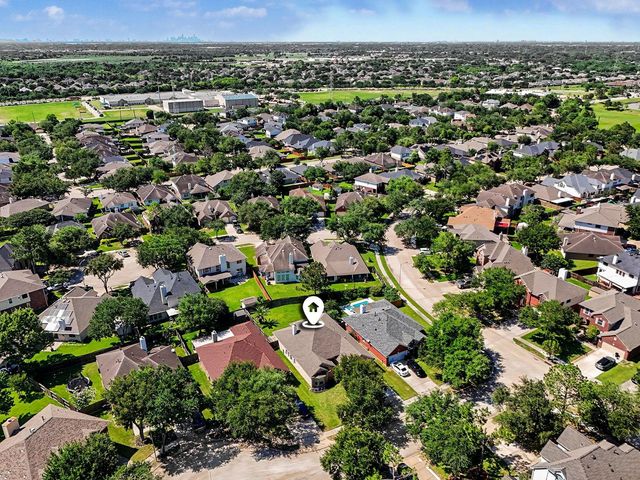 9219 Chia Valley Court, Houston, TX 77089