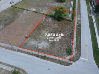 84 SW 1 Court, Deerfield Beach, FL 33441