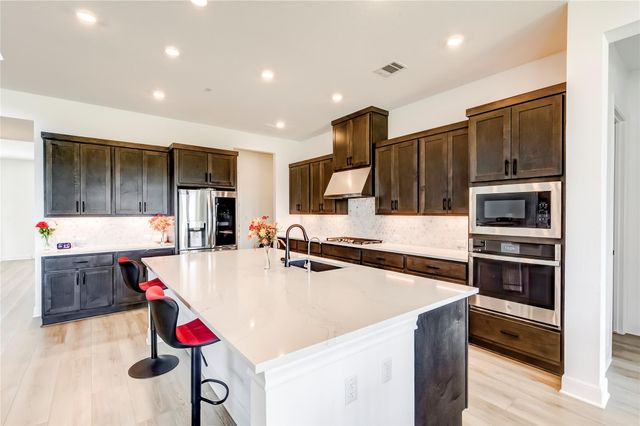 462 Old Stone RD, Austin, TX 78737