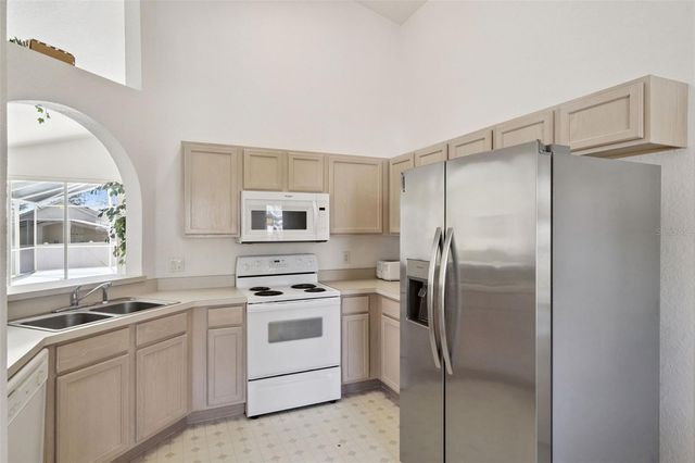 921 OXFORD DRIVE, Davenport, FL 33897