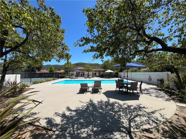316 Pebble Beach Drive, Newbury Park, CA 91320