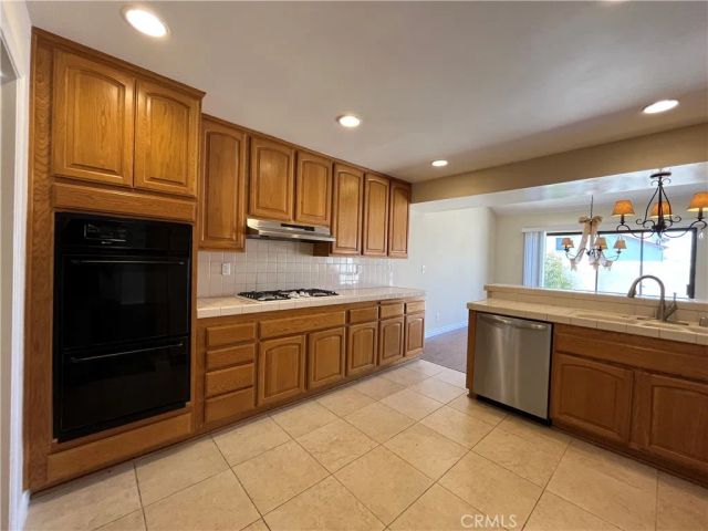 316 Pebble Beach Drive, Newbury Park, CA 91320