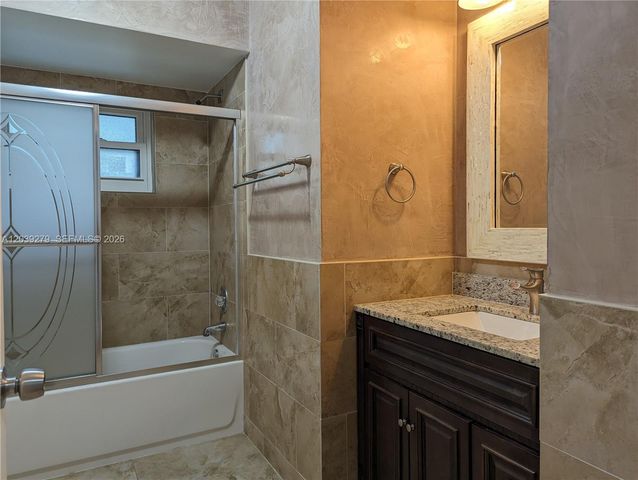3446 Oak Dr, Hollywood, FL 33021