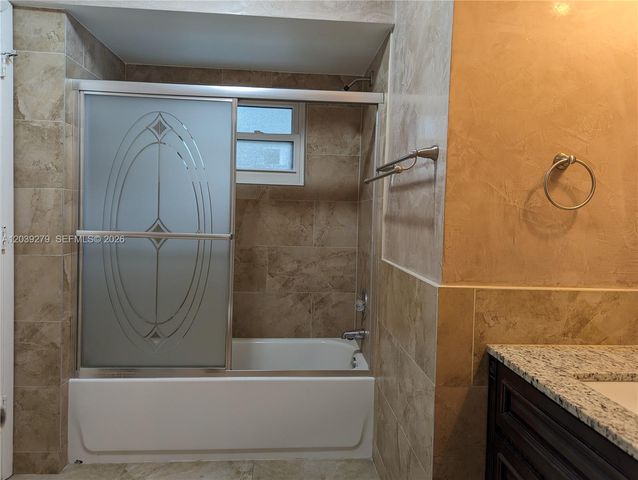 3446 Oak Dr, Hollywood, FL 33021