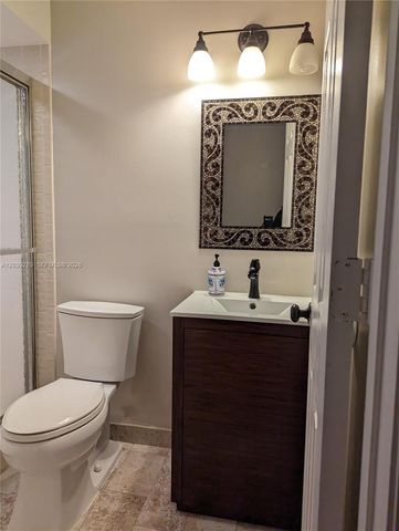 3446 Oak Dr, Hollywood, FL 33021