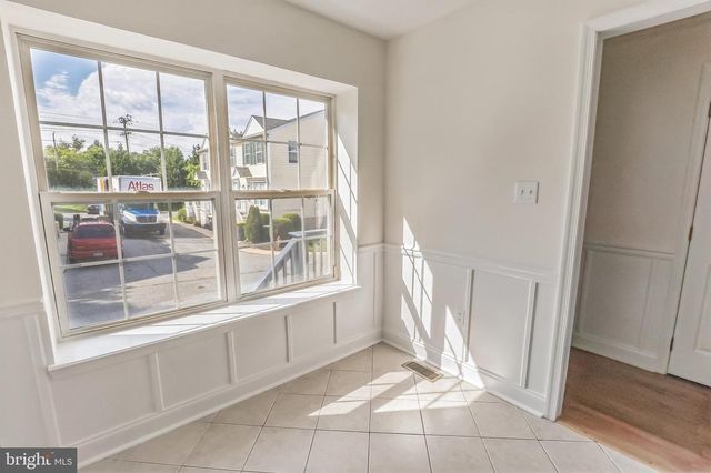 109 GATEWAY DR, Newark, DE 19711