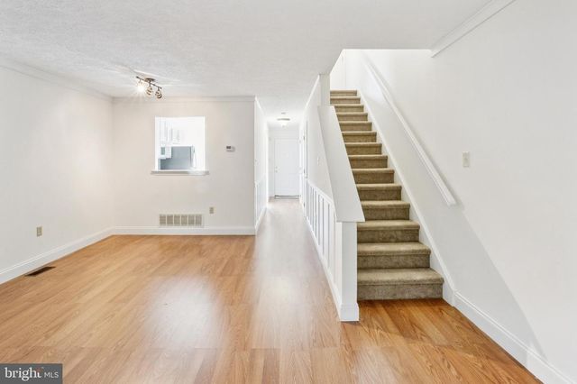 109 GATEWAY DR, Newark, DE 19711
