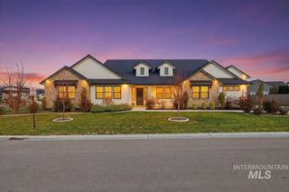 5906 N Schumann Ln, Meridian, ID 83646