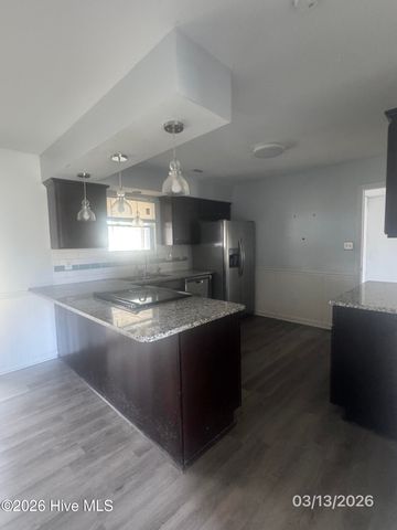 203 W Volant Street, Hubert, NC 28539