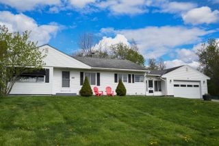 290 Killington Avenue, Rutland Town, VT 05701