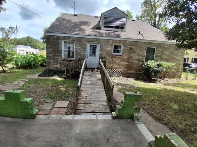 1304 Rhodora Street, La Marque, TX 77568