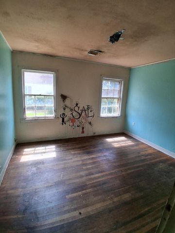1304 Rhodora Street, La Marque, TX 77568